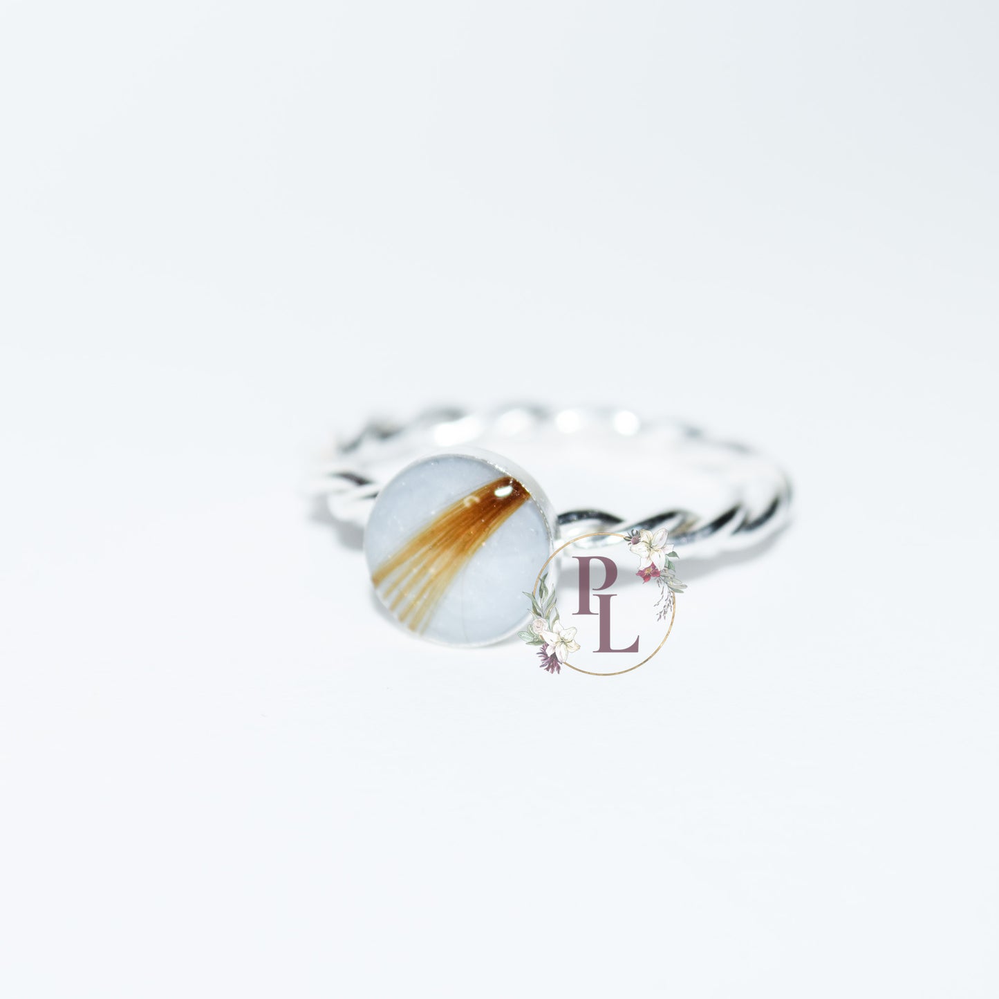 Erie - Twist Band Breastmilk Ring