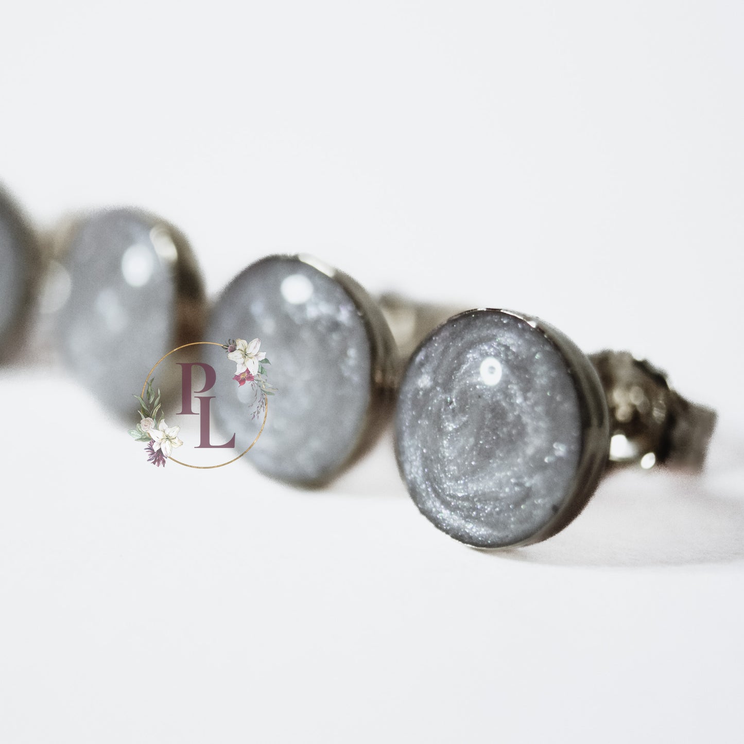 Amanda - Round Cremation Ash Earrings