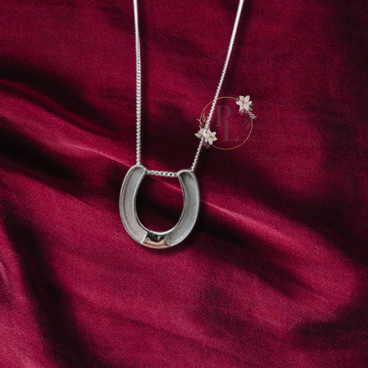 Goldie - Floating Horse Shoe Breastmilk Necklace