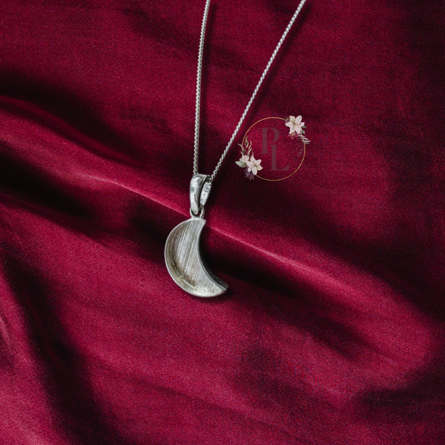 Elinor - Crescent Moon Breastmilk Necklace