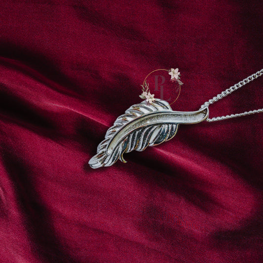 Lella - Feather Breastmilk Necklace