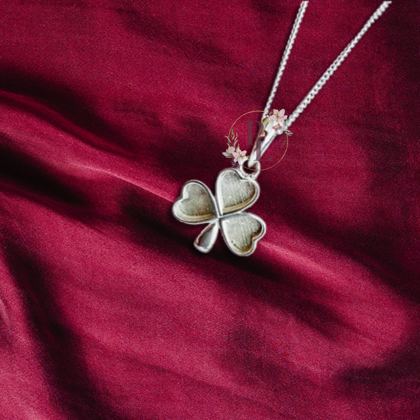 Aisling - Clover Breastmilk Necklace